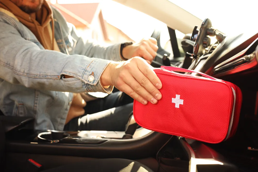 Erste-Hilfe-Tasche im Auto | Erste Hilfe Neuss