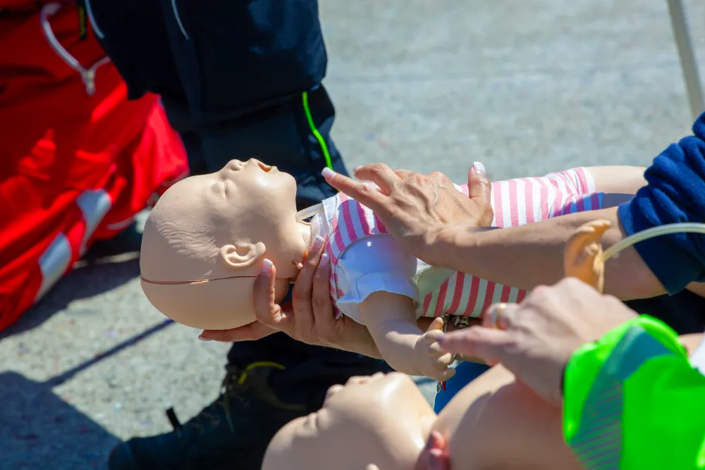Babyreanimation im Kurs | Erste Hilfe Neuss