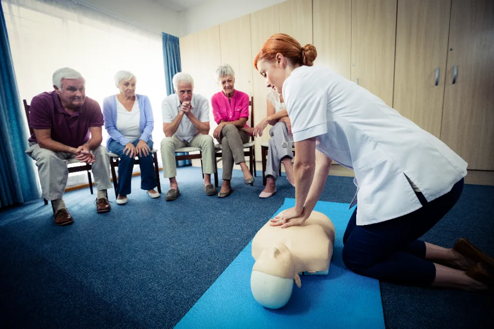 Erste-Hilfe-Kurs für Senioren | Erste Hilfe Neuss